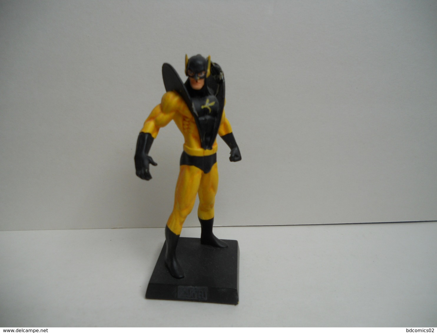 FIGURINE EAGLEMOSS MARVEL POURPOINT JAUNE ET LA GUEPE  N° 58 AVEC FASCICULE SANS BOITE - Marvel Heroes