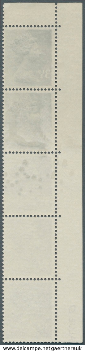 Großbritannien - Machin: 1971, 3 1/2 P. Pale Olive Grey, Vertical Strip Of 5 From The Upper Left Cor - Machins
