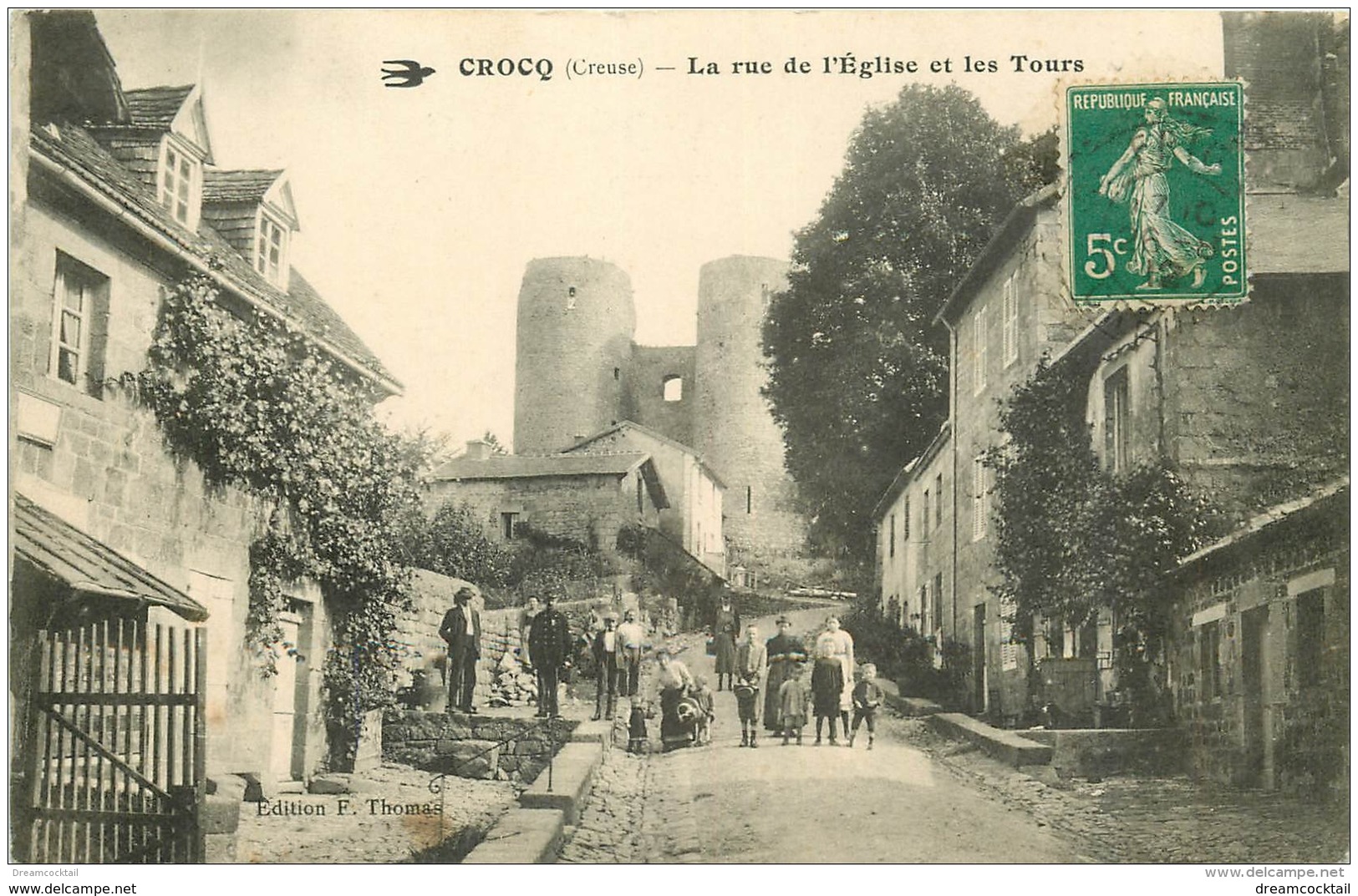 WW 23 CROCQ. La Rue De L'Eglise Et Les Tours - Crocq