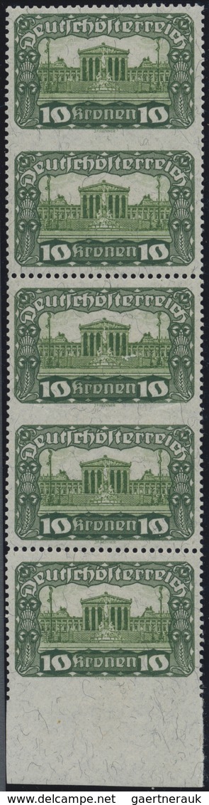 Österreich: 1919, Freimarken "Parlamentsgebäude", Zusammenstellung Von 44 Teilgezähnten Einheiten Mi - Unused Stamps