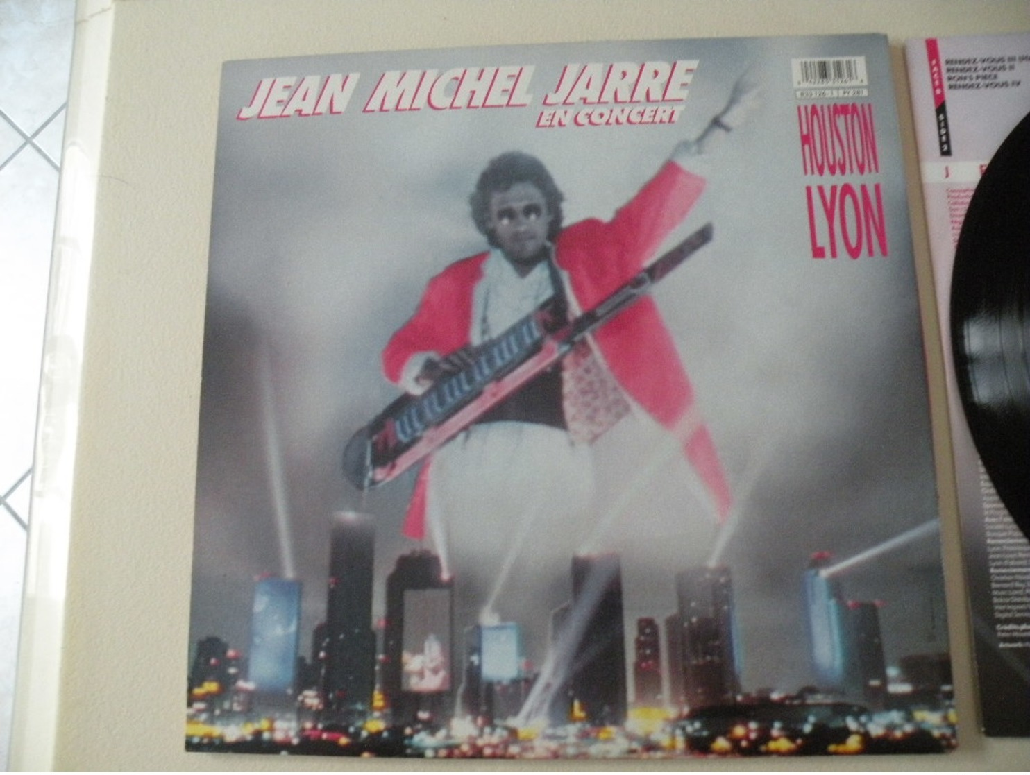 Jean Michel Jarre en concert - (Titres sur photos) - Vinyle 33 T LP