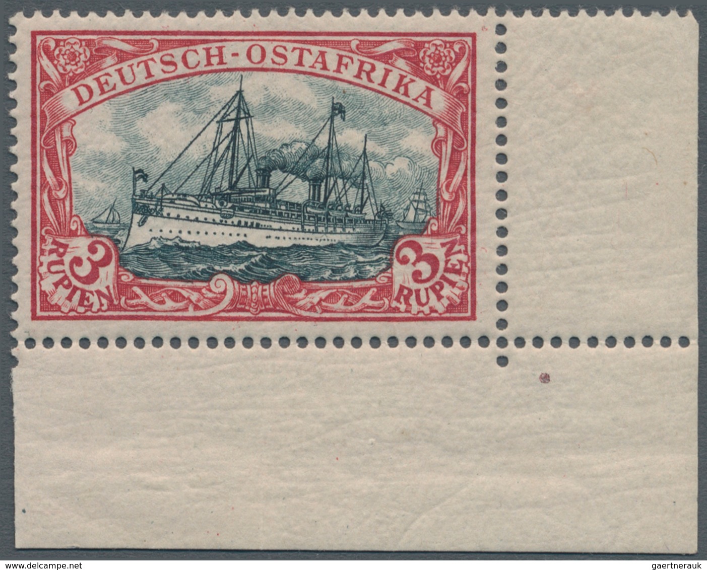 Deutsch-Ostafrika: 1901, 3 R. Kaiseryacht Ohne Wasserzeichen Im Postfrischen Eckrandstück Rechts Unt - Afrique Orientale