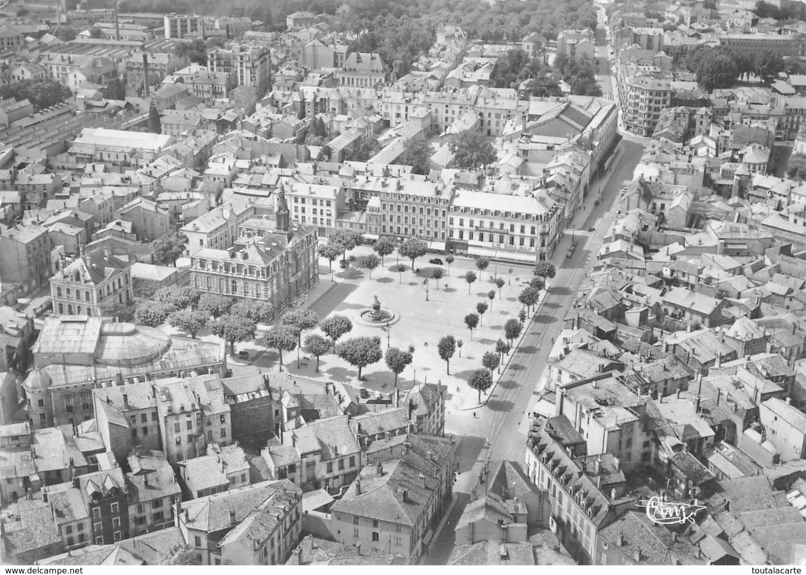 CPSM 42 ROANNE VUE AERIENNE PLACE DE L HOTEL DE VILLE RUE JEAN JAURES RUE ANATOLE FRANCE     Grand Format 15 X 10,5 Cm - Roanne