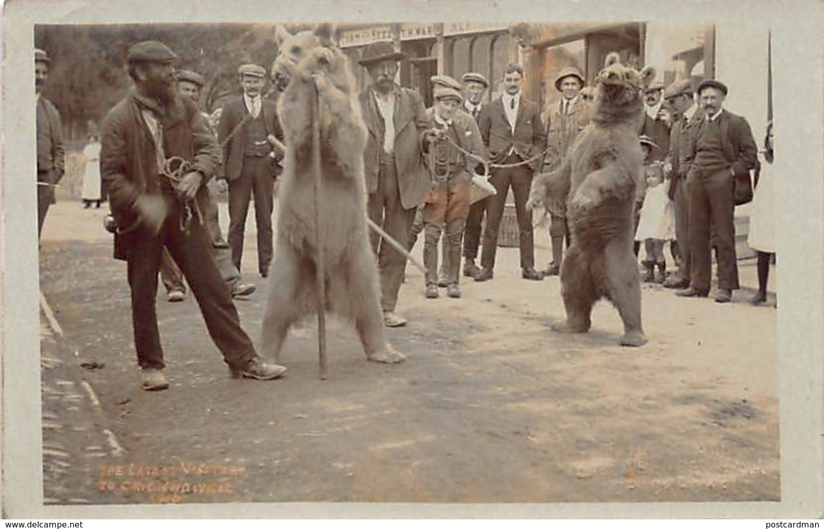 CRICKHOWELL - The Last Visitors - Dancing Bears - Bear Leaders - Montreur D'Ours - REAL PHOTO - Other & Unclassified