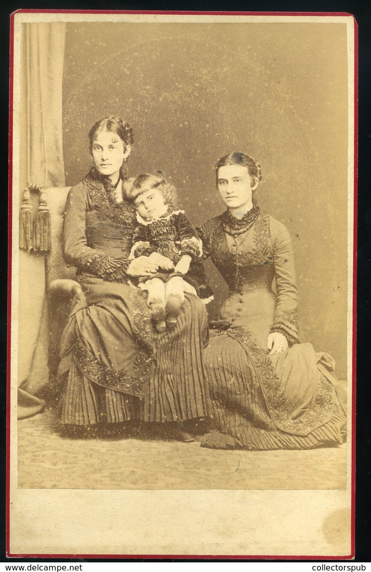 SELMECZ 1865-70. Cca Licskó : Ismeretlen Család, Ritka Cabinet Fotó  /  Unknown Family Rare Cabinet Photo - Other & Unclassified