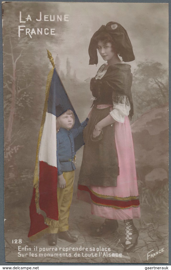 Ansichtskarten: Motive / Thematics: 1. WELTKRIEG, Französische Sammlung "Graines De Poilus" (Die Kin - Autres & Non Classés