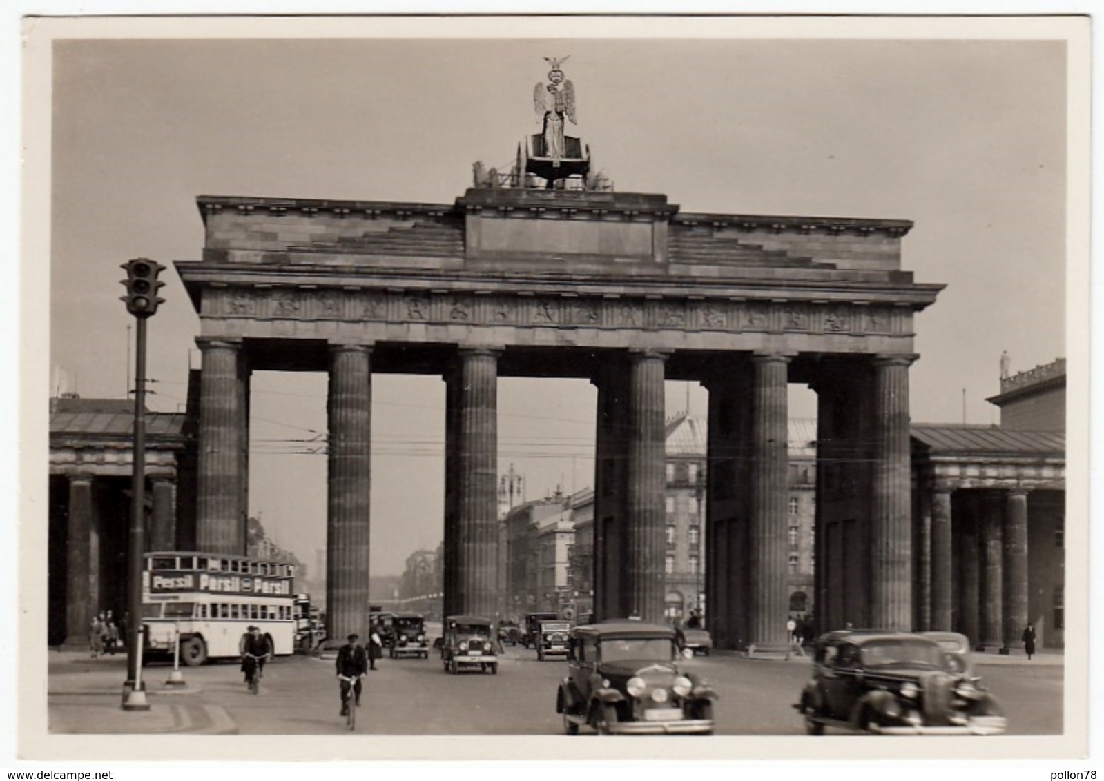 BERLINO - BERLIN - BRANDENBURGER TOR - BRANDENBURG GATE - Vedi Timbro Sul Retro - Porte De Brandebourg