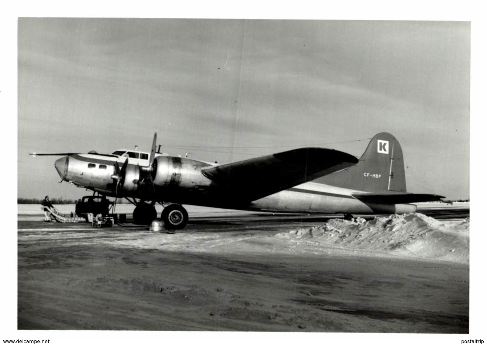 BOEING B-17 FLYING FORTRESS      11 * 8 CM - Aviación