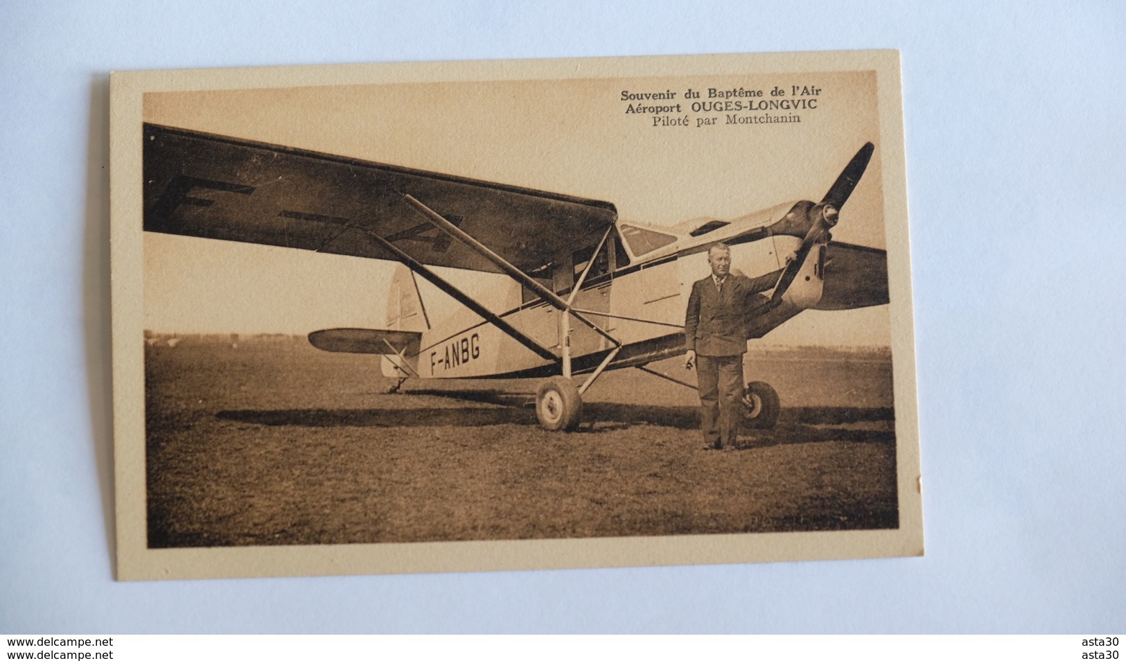 OUGES LONGVIC  _ SOUVENIR DU BAPTEME DE L AIR _  PILOTE PAR MONTCHANIN _ AEROPORT  …………AY-1963 - Aérodromes