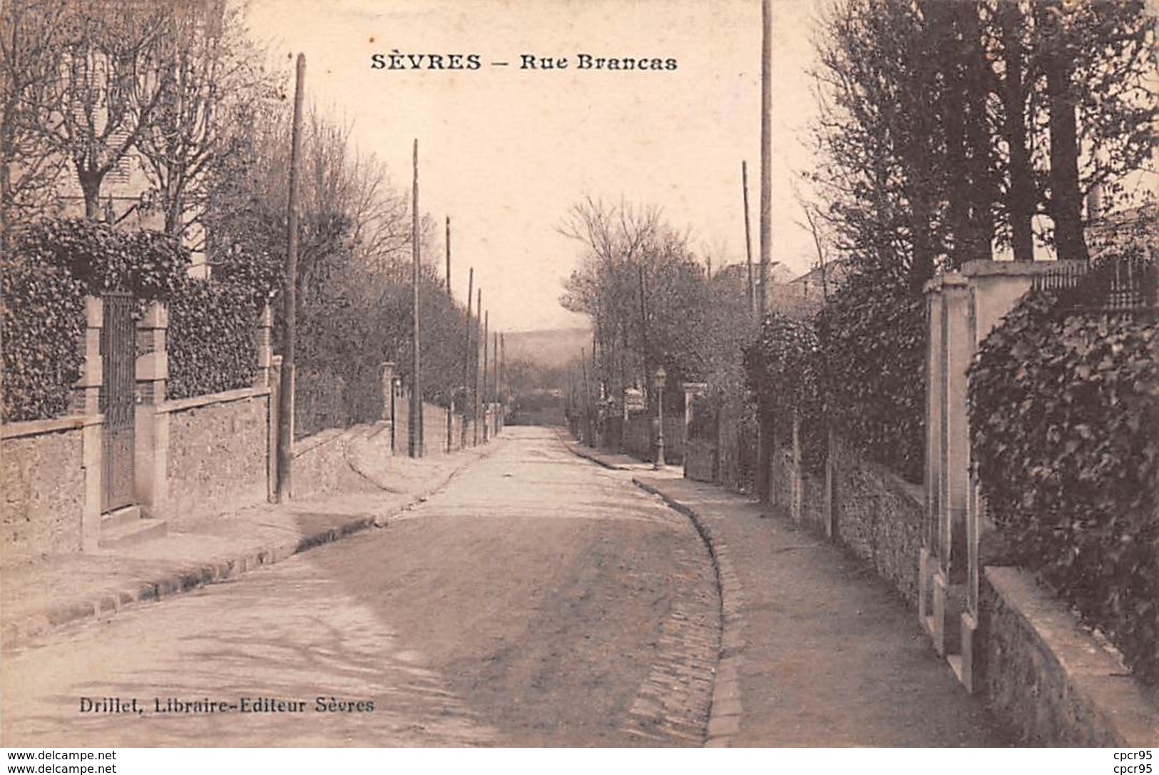 92   .   N° 201742    .      SEVRES    .    RUE BRANCAS - Sevres