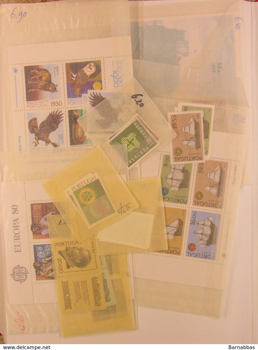 PORTUGAL (DC182), stockbook containing many stamps. - used and MNH -