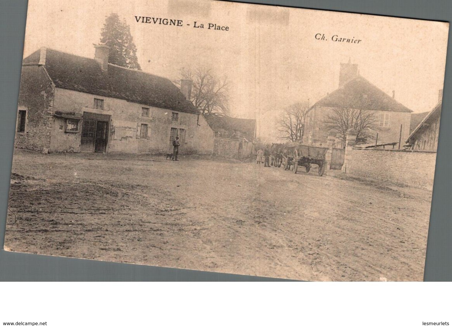 Cpa 21 Très Rare Vievigne La Place Ch. Garnier Déstockage à Saisir - Autres & Non Classés