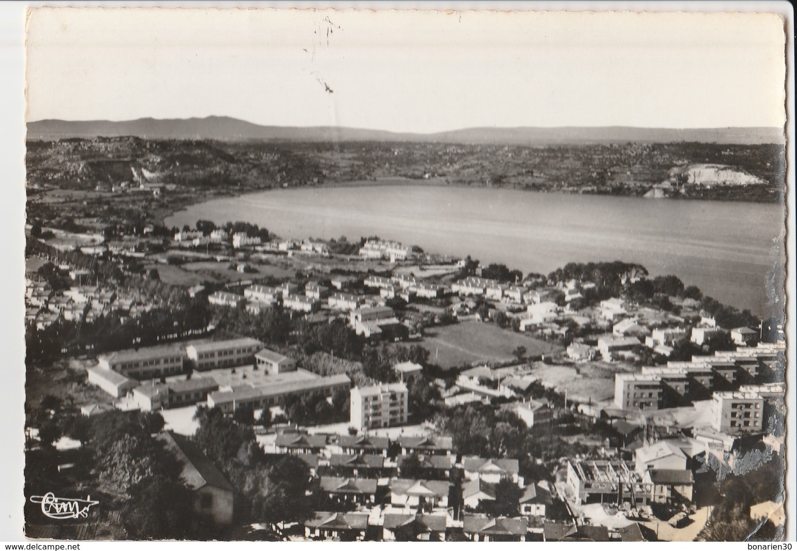 CPSM 13  ISTRES VUE AERIENNE GROUPE SCOLAIRE CITE PUGADE - Istres