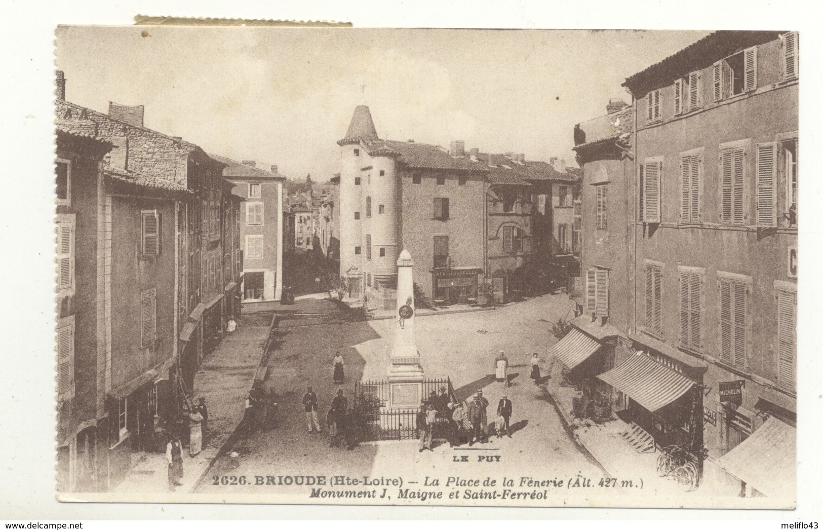 43/CPA A - Brioude - La Place De La Fénerie - Brioude