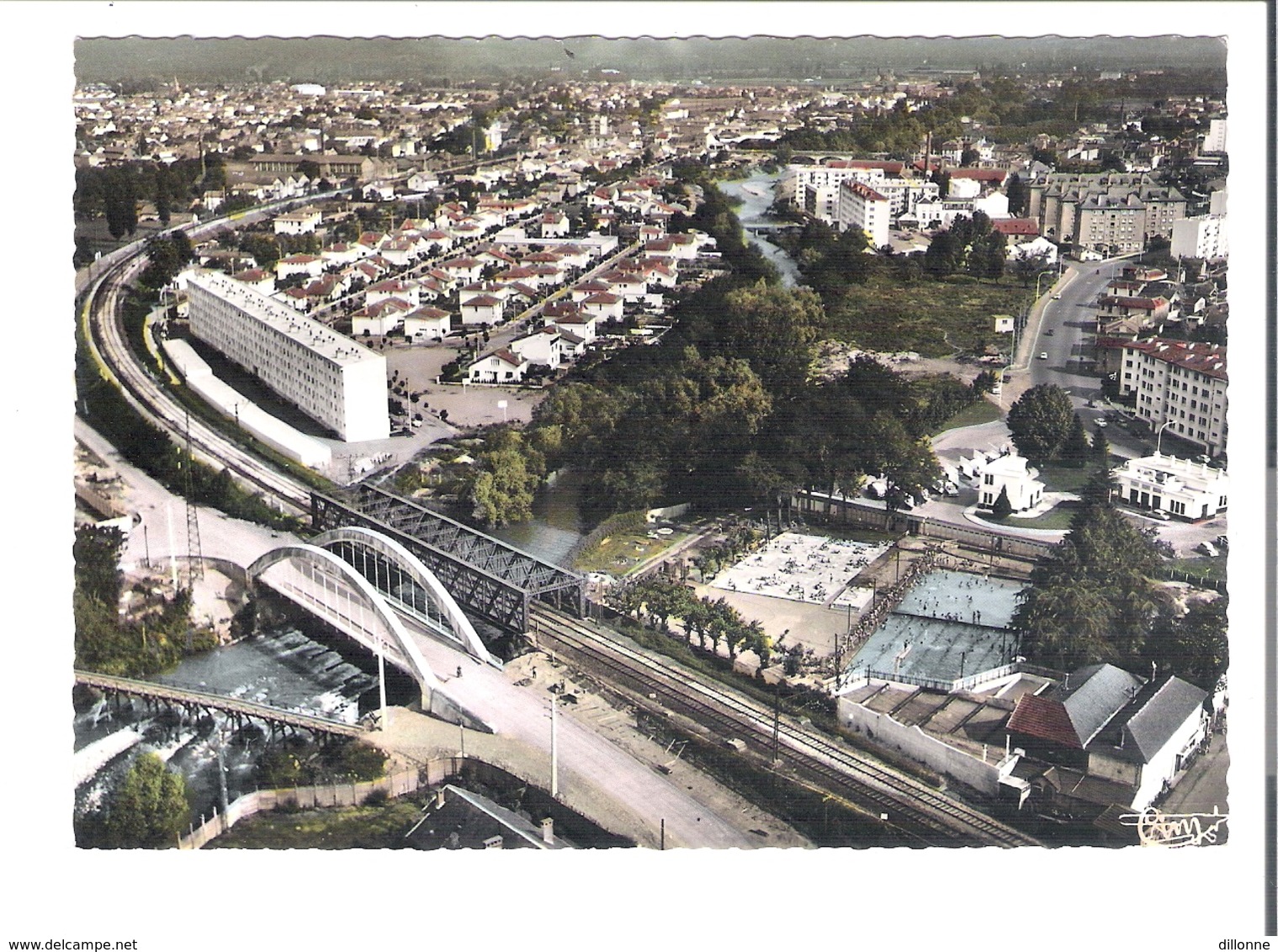 D 65  AUREILHAN  Les Ponts Et La Piscine   Vue Generale Aerienne - Autres & Non Classés