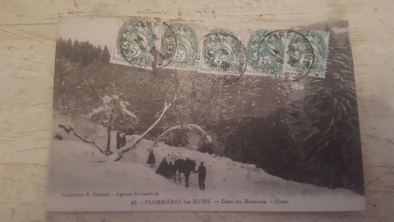 CPA ANIMEE PLOMBIERES LES BAINS- DANS LES MORAINES- HIVER- - Plombieres Les Bains