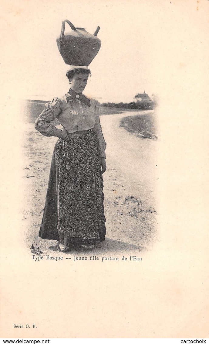 64 - Type Basque - Jeune Fille Portant De L'Eau - Other & Unclassified