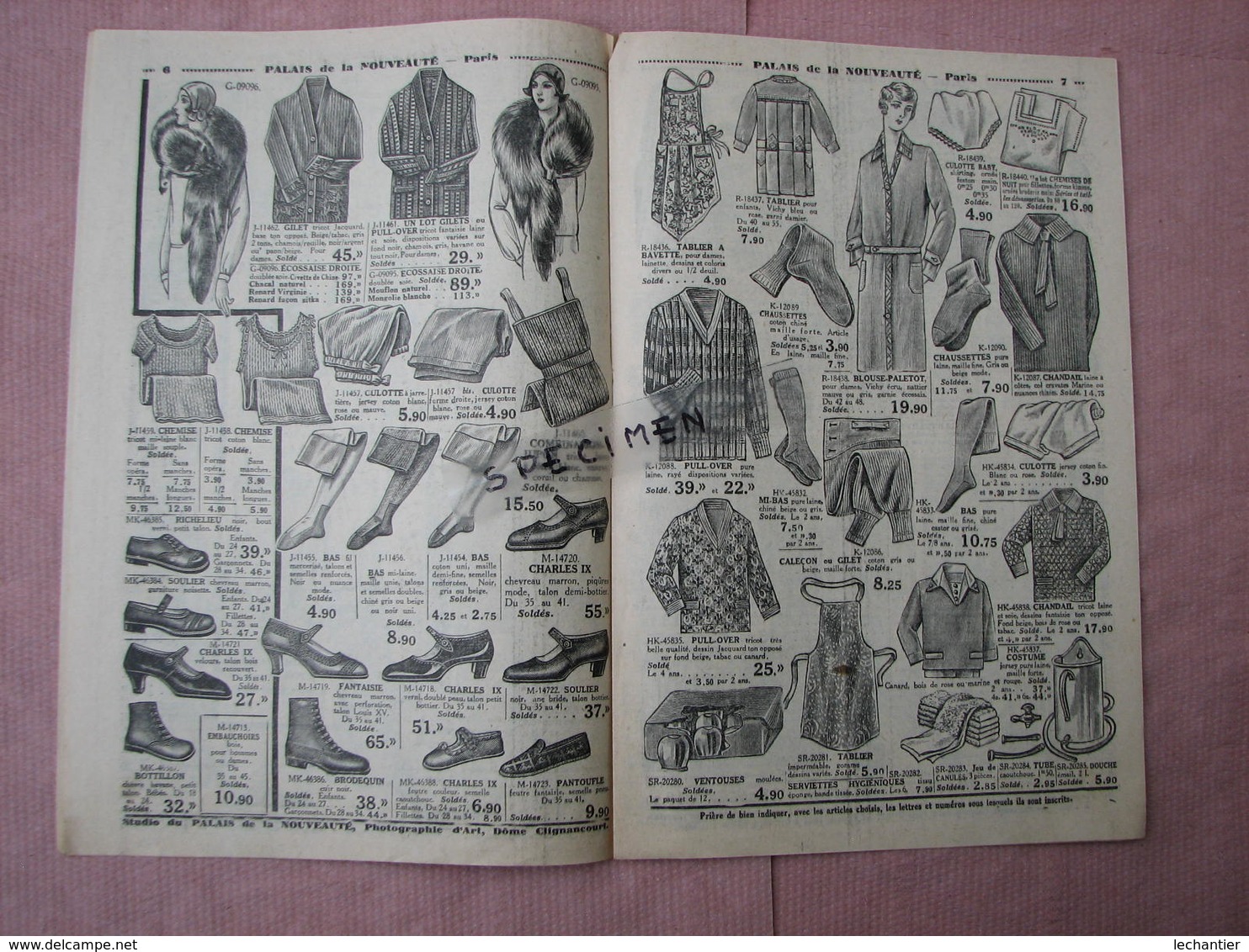 PALAIS de la NOUVEAUTE  2 Catalogues 1929  mode, cadeaux, chapeaux, equipement,jouets, etc..  TBE