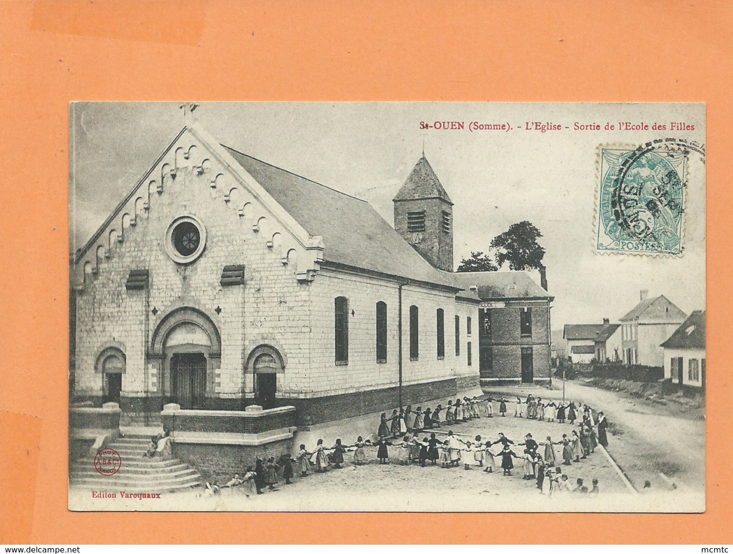 CPA  -  St Ouen   -(Somme )-  L'église - Sortie De L'école Des Filles - Saint Ouen