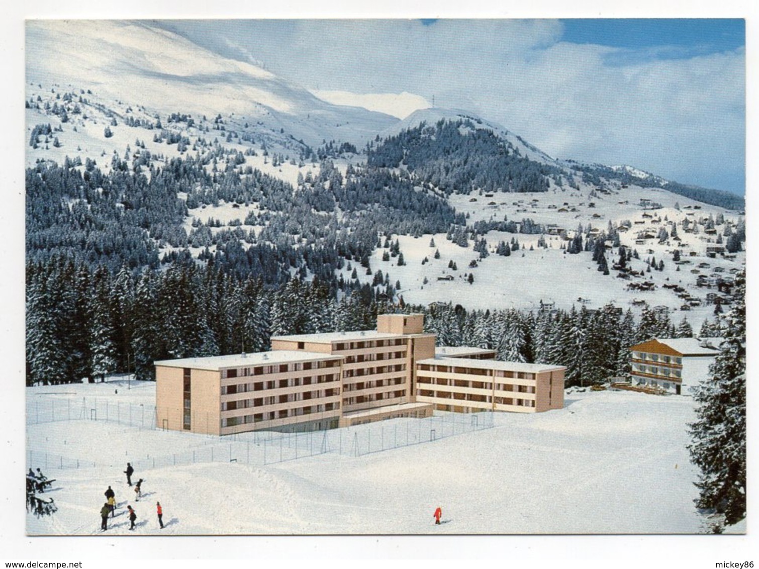 Suisse--GR- LENZERHEIDE-VALBELLA --1974 -- Vue Aérienne Hotel Club Méditerranée - Lantsch/Lenz