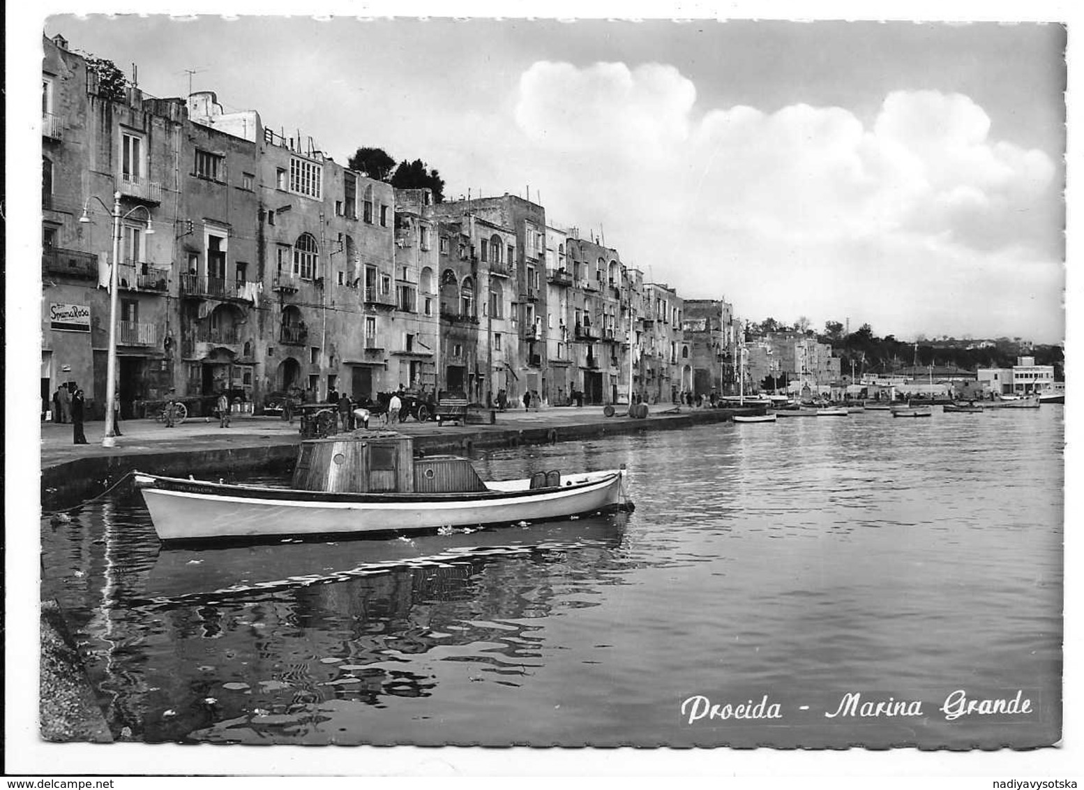 Procida (Napoli). Marina Grande. Tabella "Bevete Spuma Rosa Arnone". - Napoli (Naples)