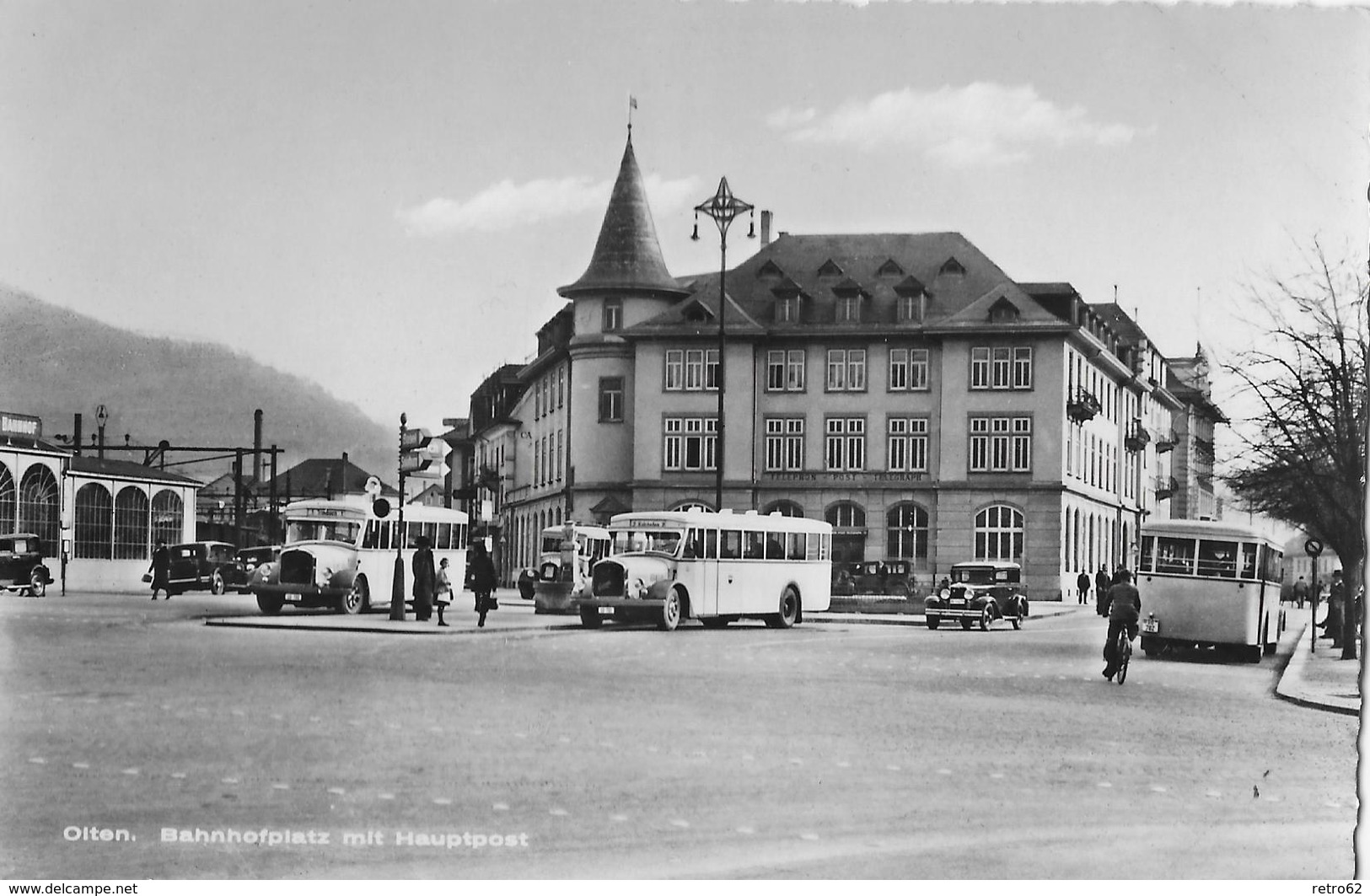 OLTEN → Bahnhofplatz Mit Hauptpost Und Vielen Alten Saurer Postautos, Ca.1950 - Olten