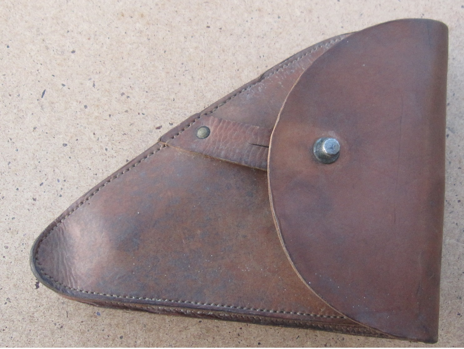 ETUI ANCIEN EN CUIR POUR PISTOLET HOLSTER 1934 - Equipement