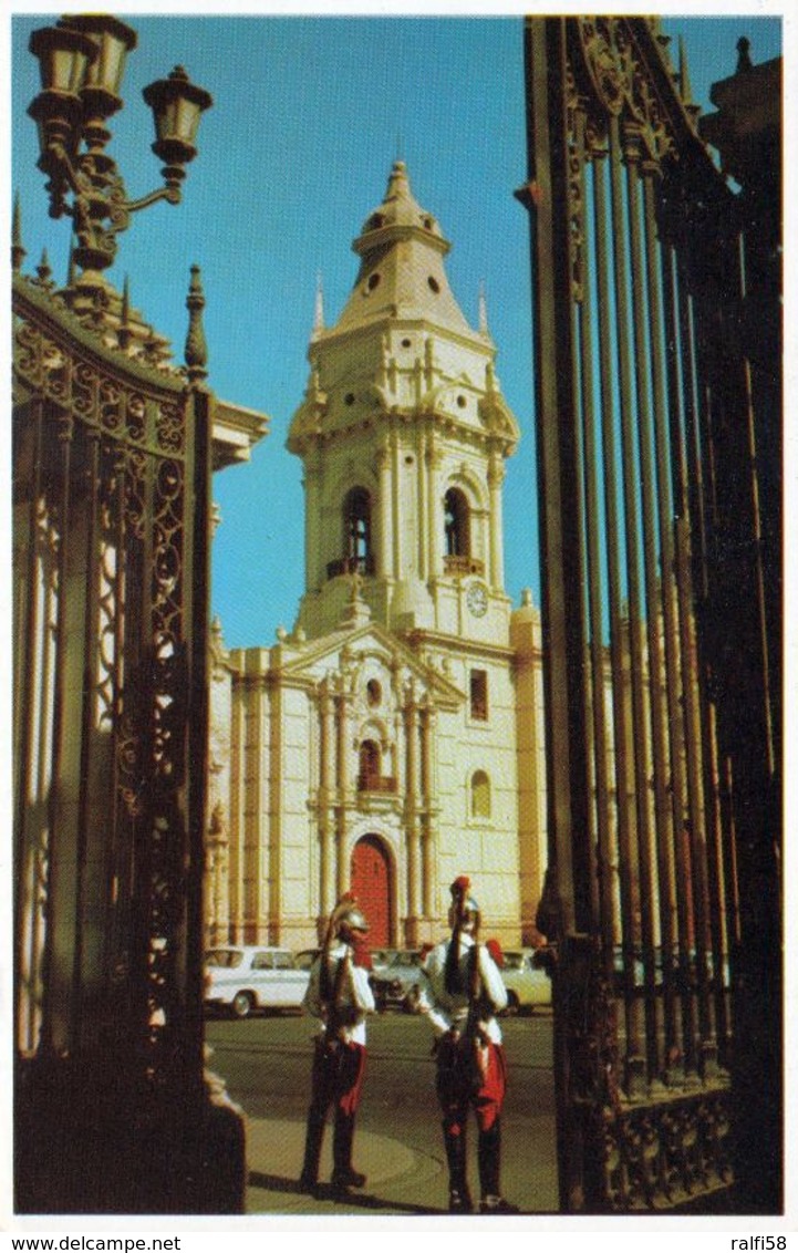 1 AK Peru * Kathedrale In Lima - 1991 Wurde Die Kirche In Das UNESCO Welterbe Altstadt Von Lima Aufgenommen * - Peru