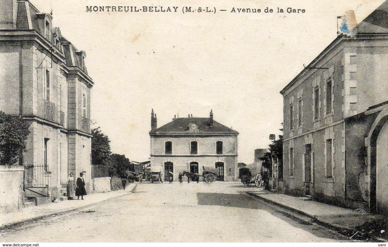 MONTREUIL BELLAY - Avenue De La Gare - Montreuil Bellay