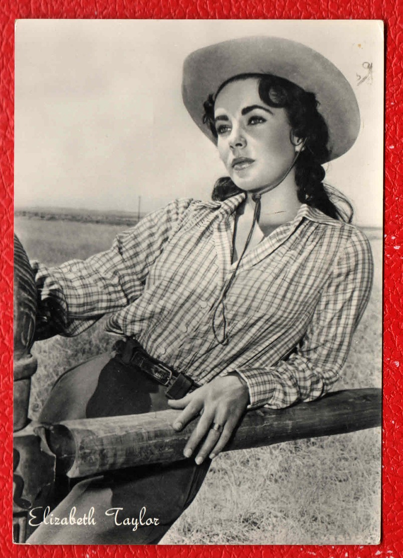 ELIZABETH TAYLOR NEL FILM "IL GIGANTE" - Artisti