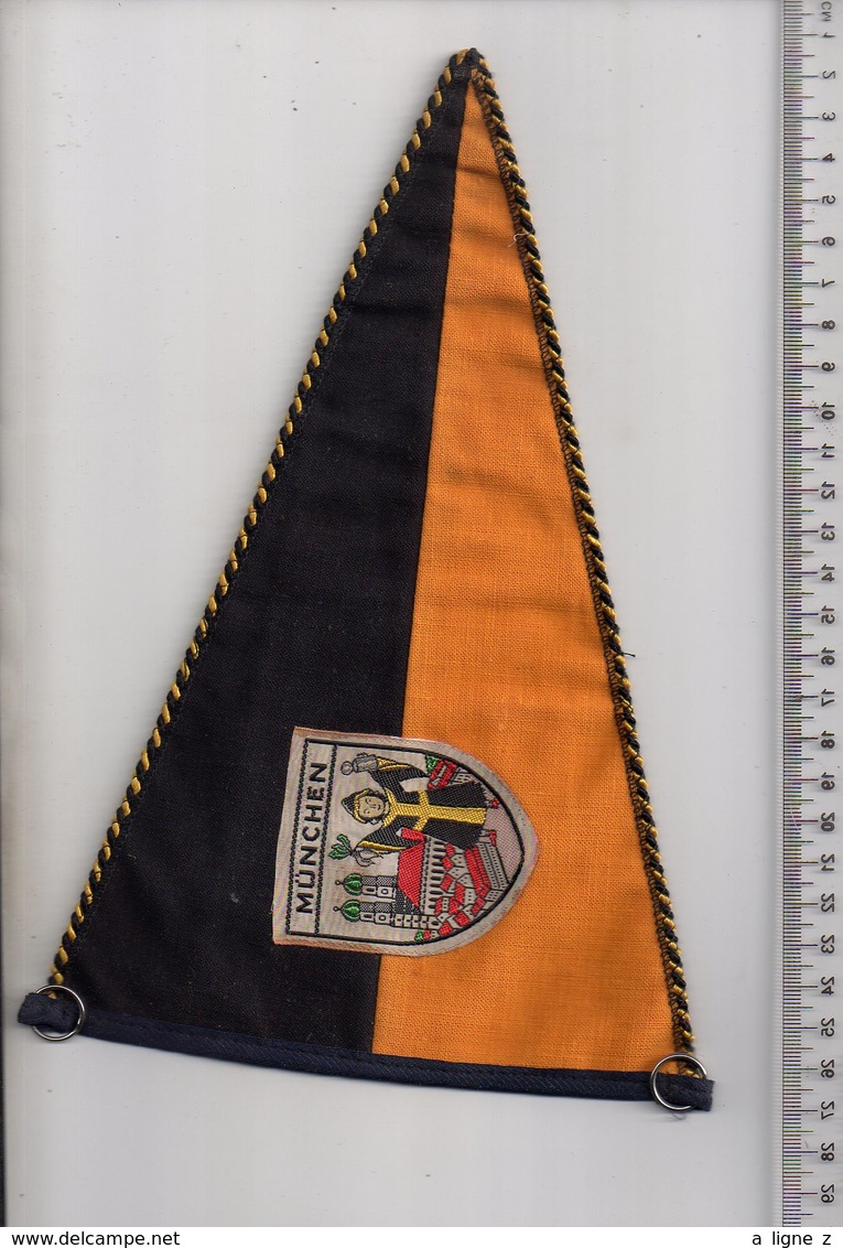 REF ENV : Fanion Flag Pennant Stendardo Touristique Ancien : MUNCHEN Munich Allemagne - Obj. 'Souvenir De'