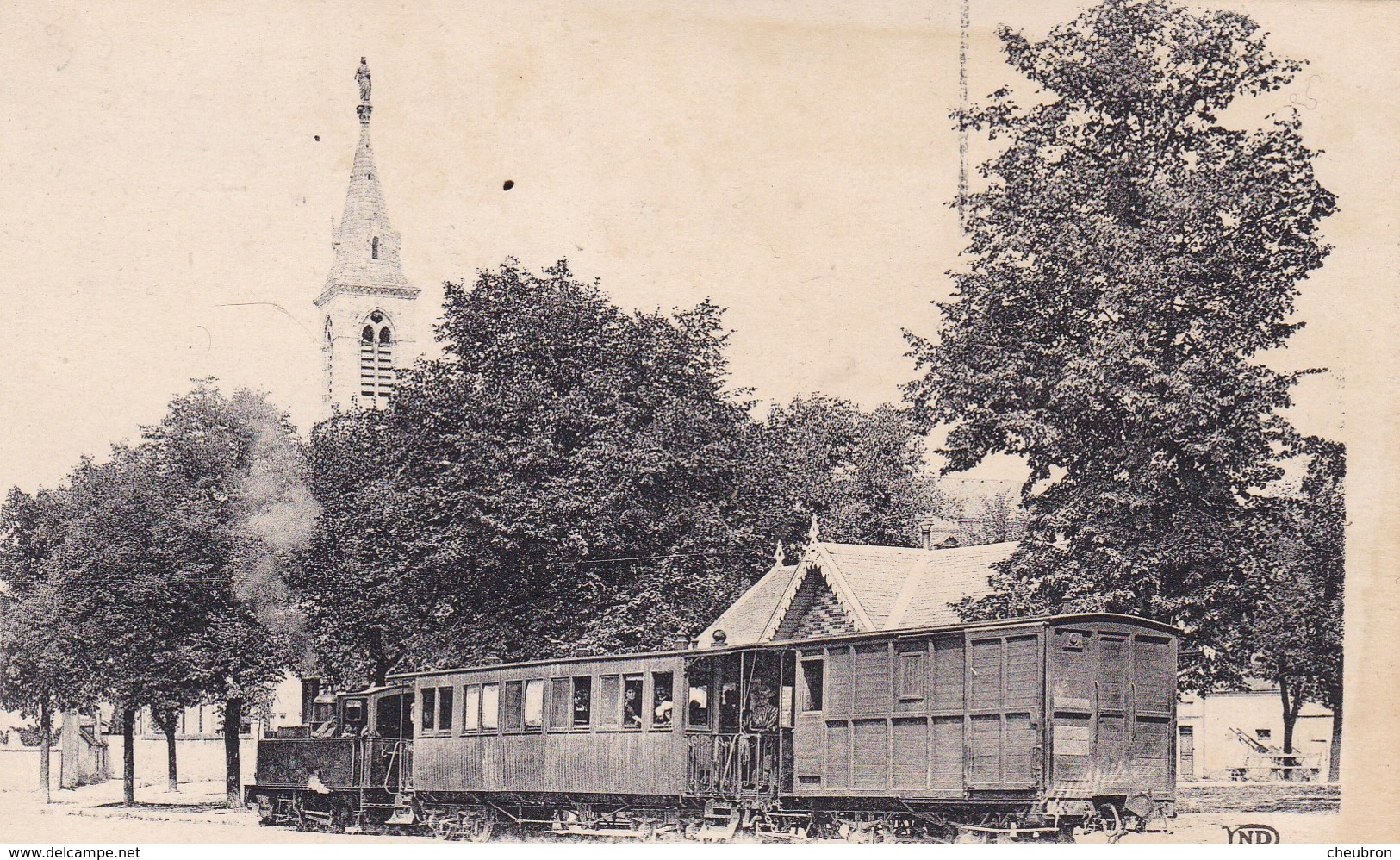 36. ISSOUDUN. CPA . LA PLACE DE VOUET ET LE TRAMWAY . 18 FÉVRIER 1924 + TEXTE - Issoudun