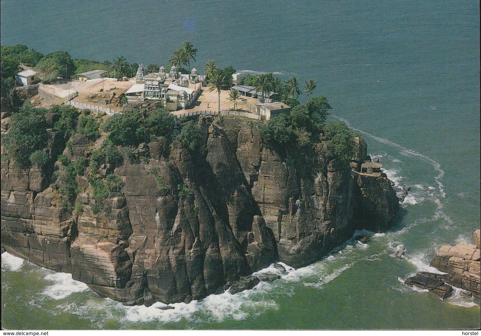 Sri Lanka - Hindu Temple On Swamy Rock Trincomalee - 2x Nice Stamps - Sri Lanka (Ceylon)