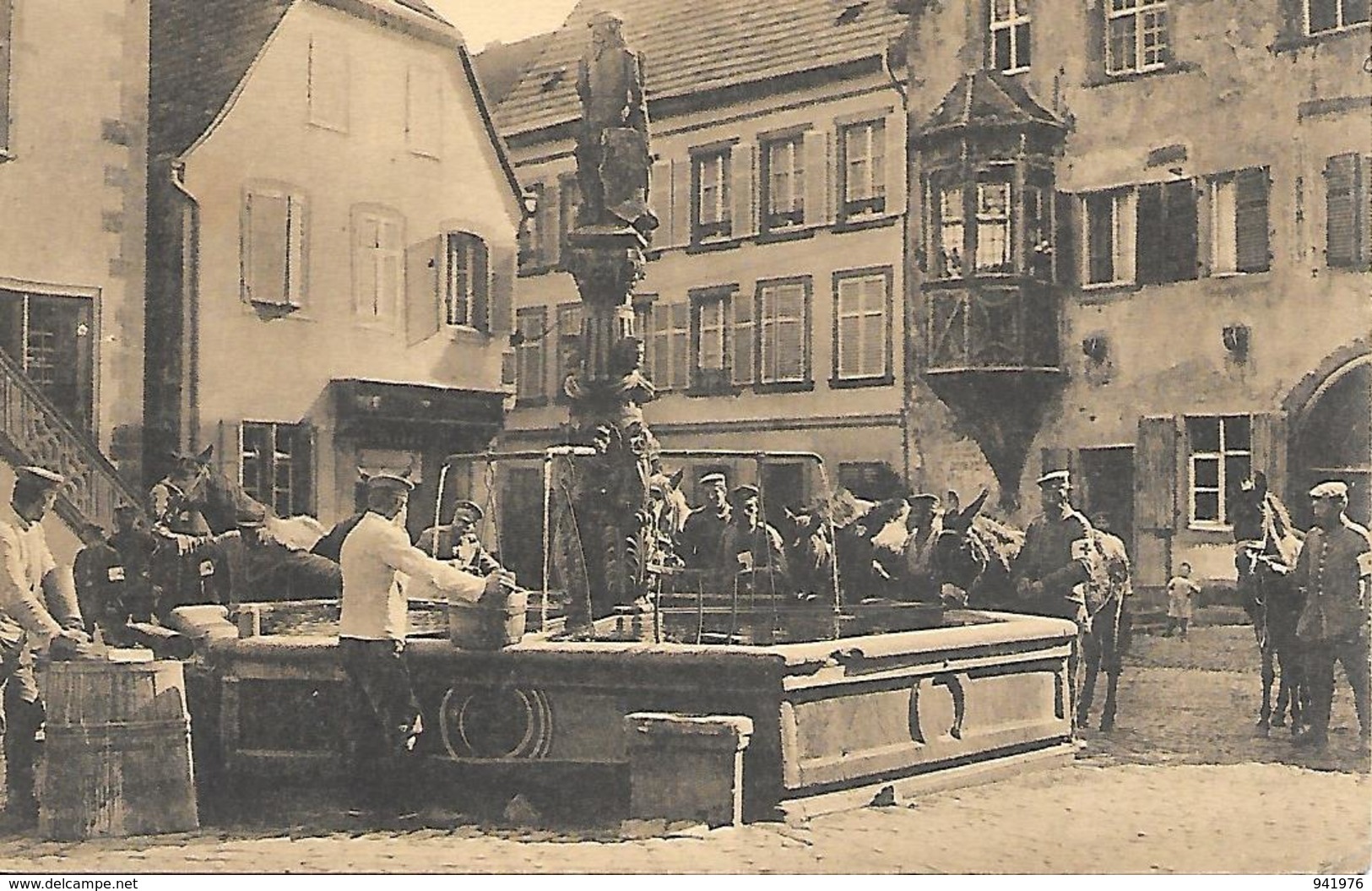 MALERISCHER BRUNNEN IN EINEM VOGESENORTCHEN - Autres & Non Classés