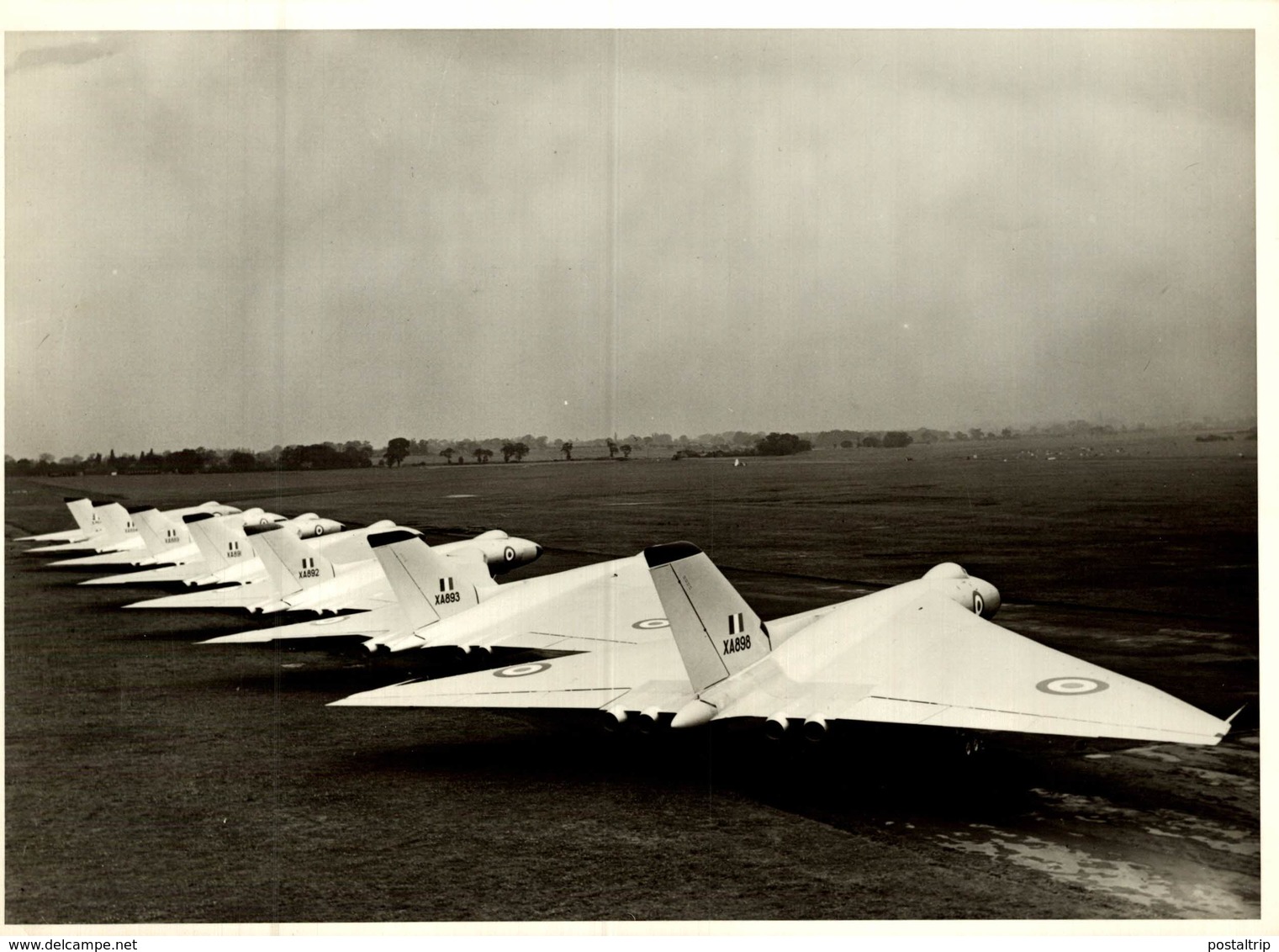 AVRO  VULCAN I MODIFIED WING    21 * 17 CM  Aviation, AIRPLAIN, AVION AIRCRAFT - Aviación