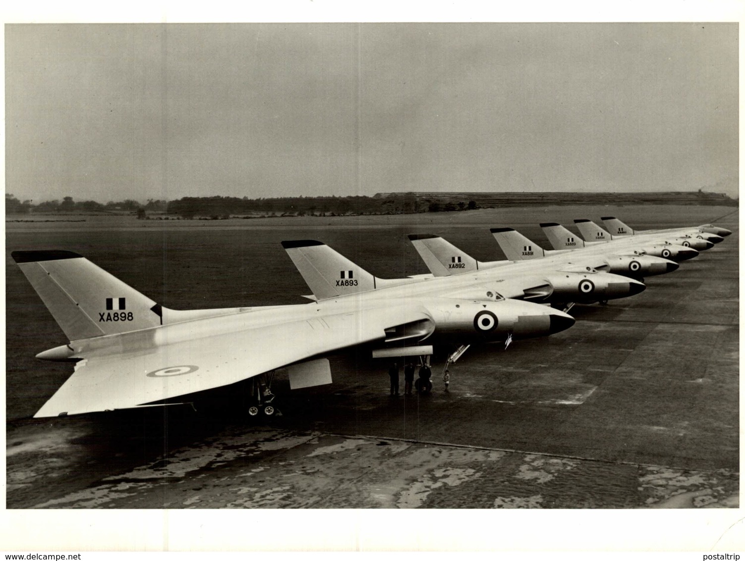 AVRO  VULCAN I MODIFIED WING    21 * 17 CM  Aviation, AIRPLAIN, AVION AIRCRAFT - Aviación