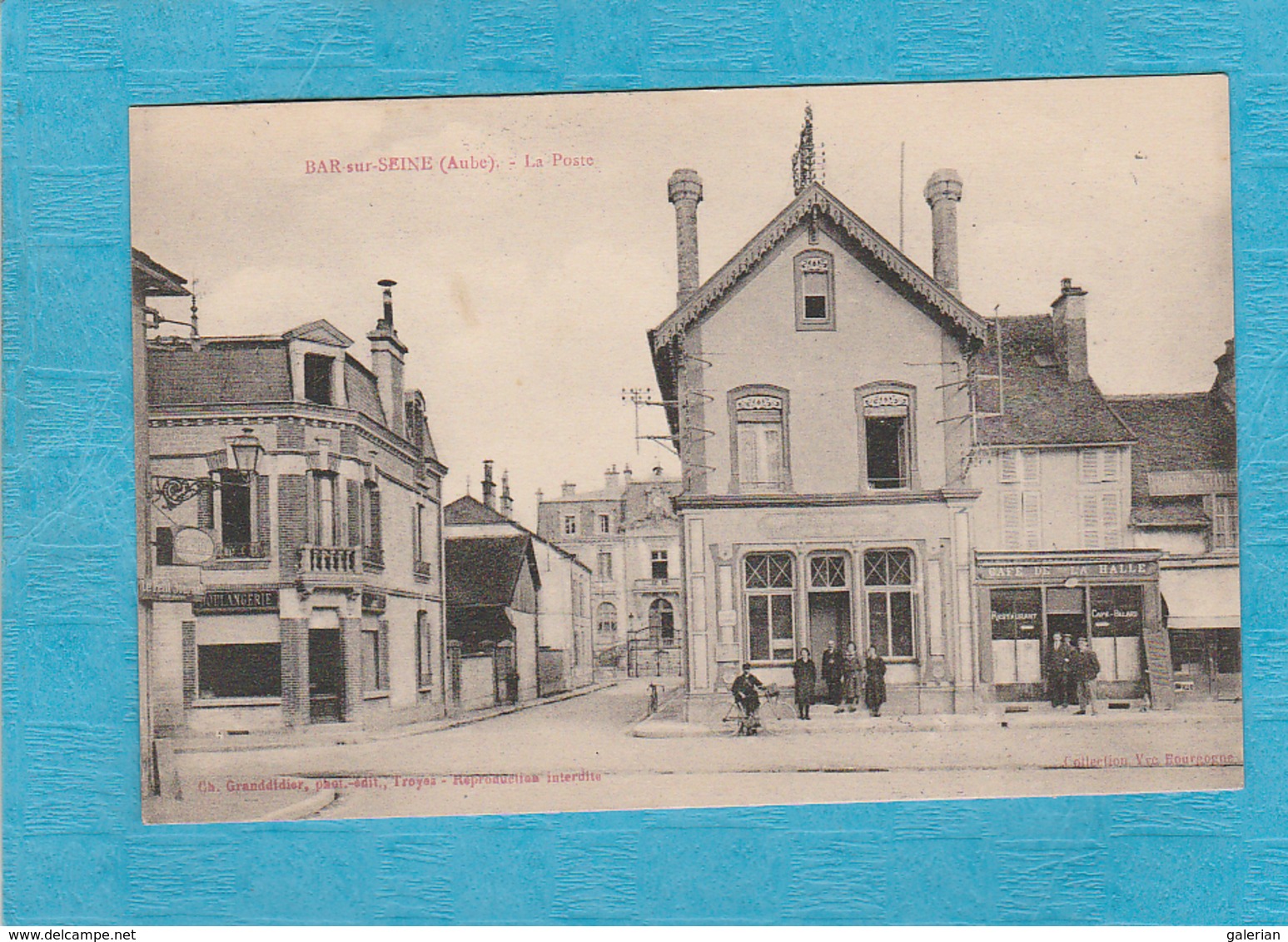 Bar-sur-Seine, 1928. - La Poste. - Café De La Halle. - Bar-sur-Seine