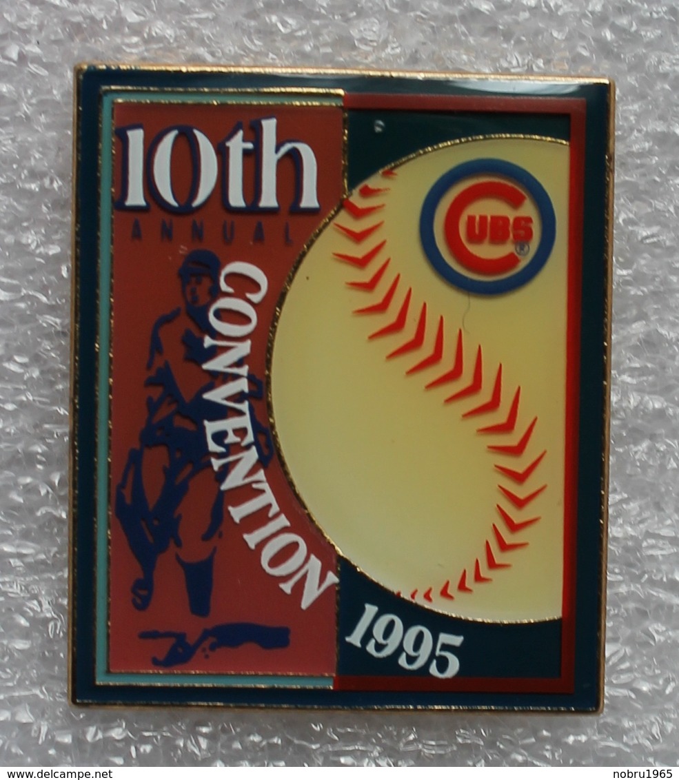 Pin's Baseball Cubs De Chicago . Convention 1995 . 26X31 Mm . Superbe - Honkbal
