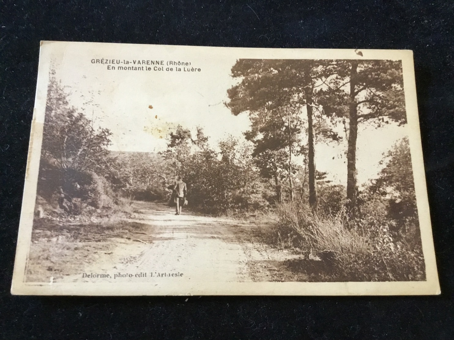 Grezieu La Varenne En Montant Le Col De La Luere - Autres & Non Classés