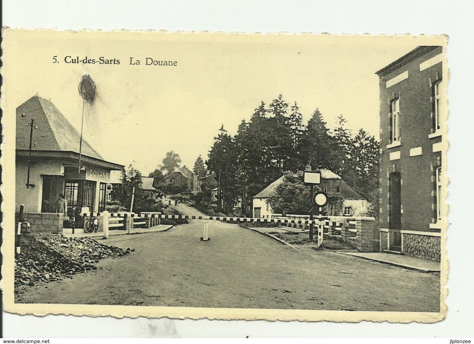 CUL-DES-SARTS   - La Douane.( Une Tâche ) - Cul-des-Sarts