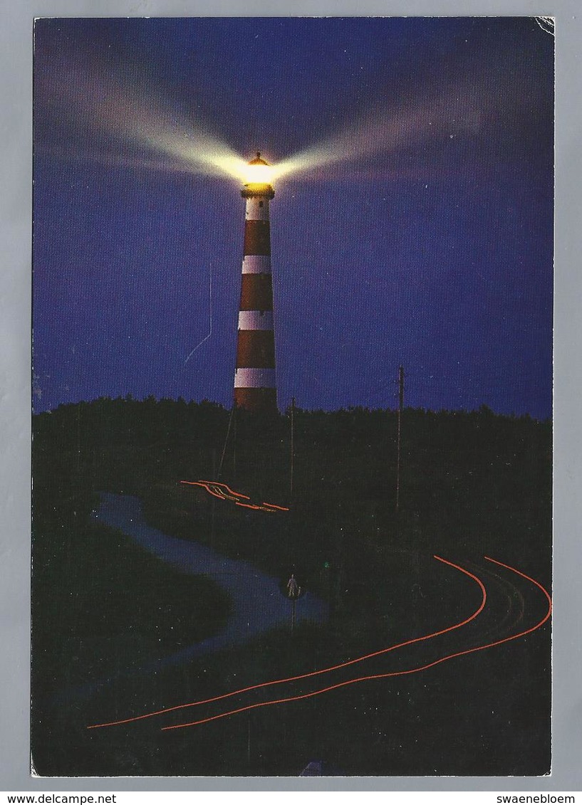 NL.- AMELAND. Vuurtoren Bij Nacht. Groeten Van Het Eiland Ameland. 1977 - Ameland