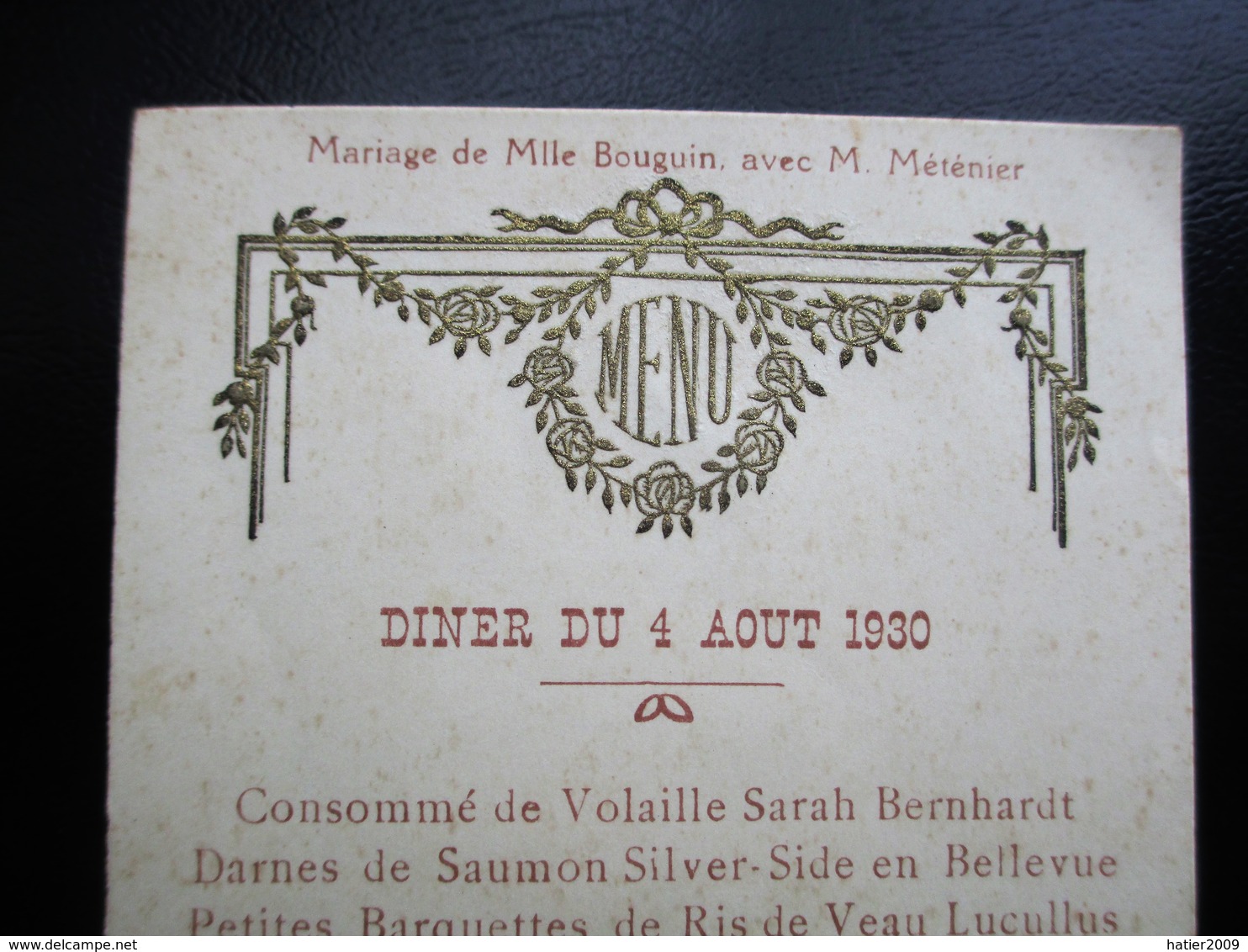 MENU Marige En 1930 Superbe Decors Dorés  - Berthomier Traiteur A URCAY Allier - Menus