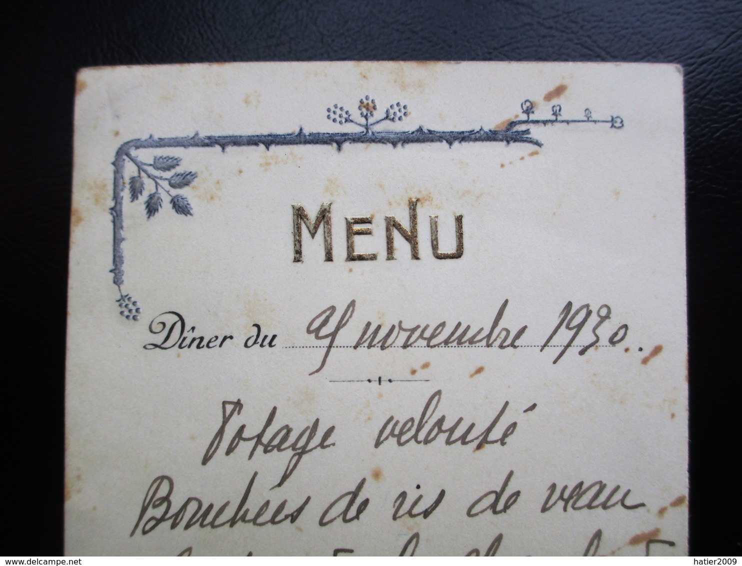 MENU Lettrage Doré Decor Gauffre 1930 Hotel Du Berry E. ALLONRENT A Aigurande Indre - Menus