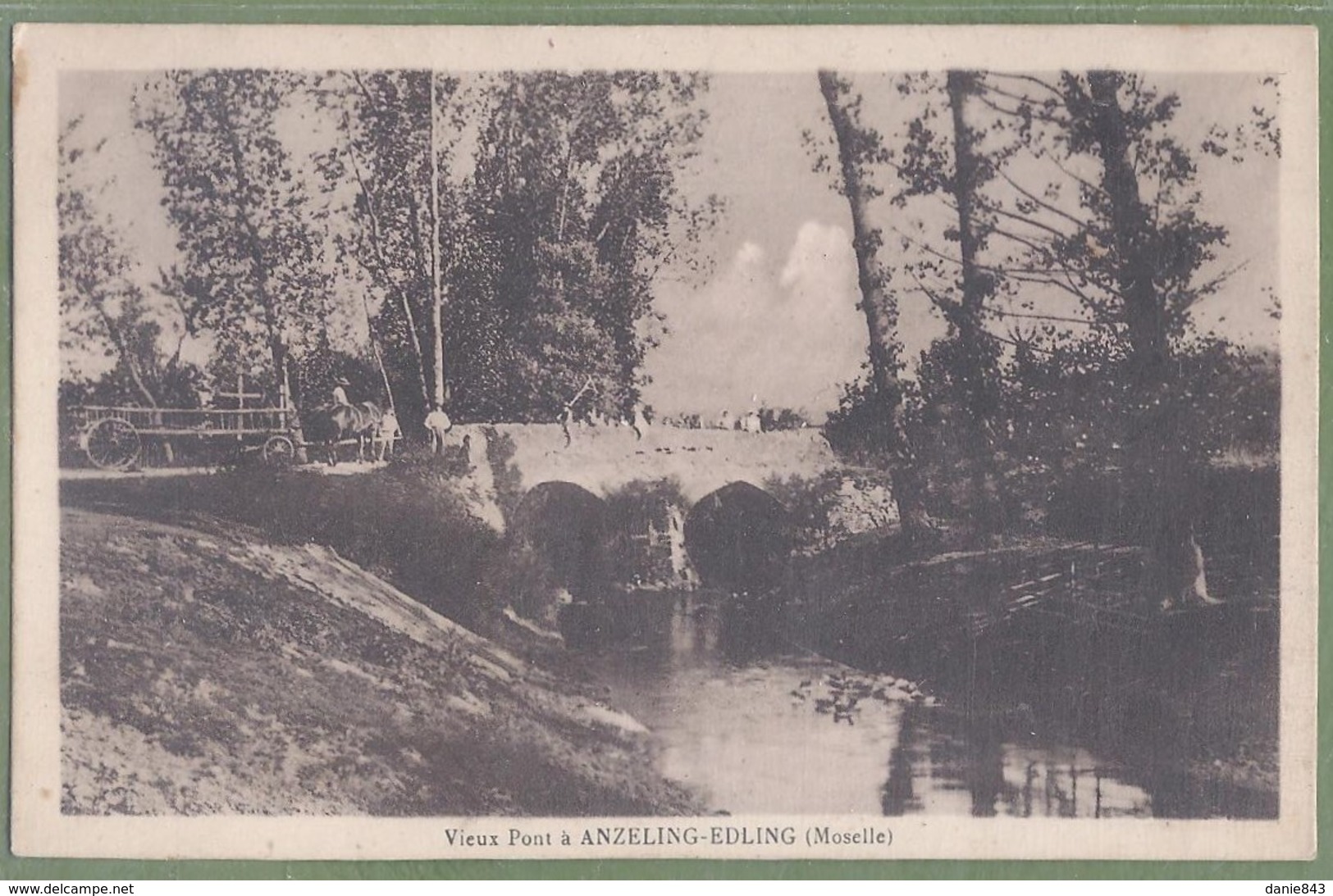 CPA Rare - MOSELLE - VIEUX PONT A ANZELING-EDLING - Animation Sur Le Pont, Attelage - édition Stenger à Boulay - Autres & Non Classés