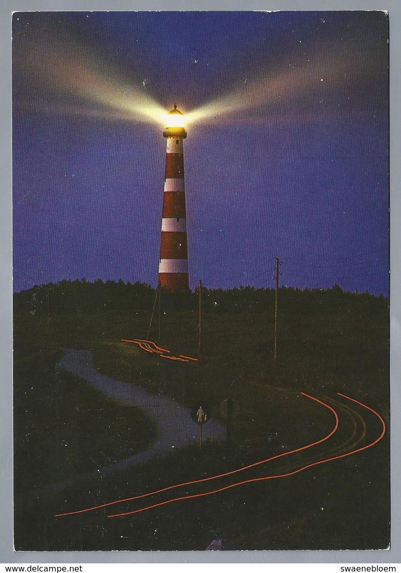 NL.- AMELAND. Vuurtoren Bij Nacht. Groeten Van Het Eiland Ameland. - Ameland