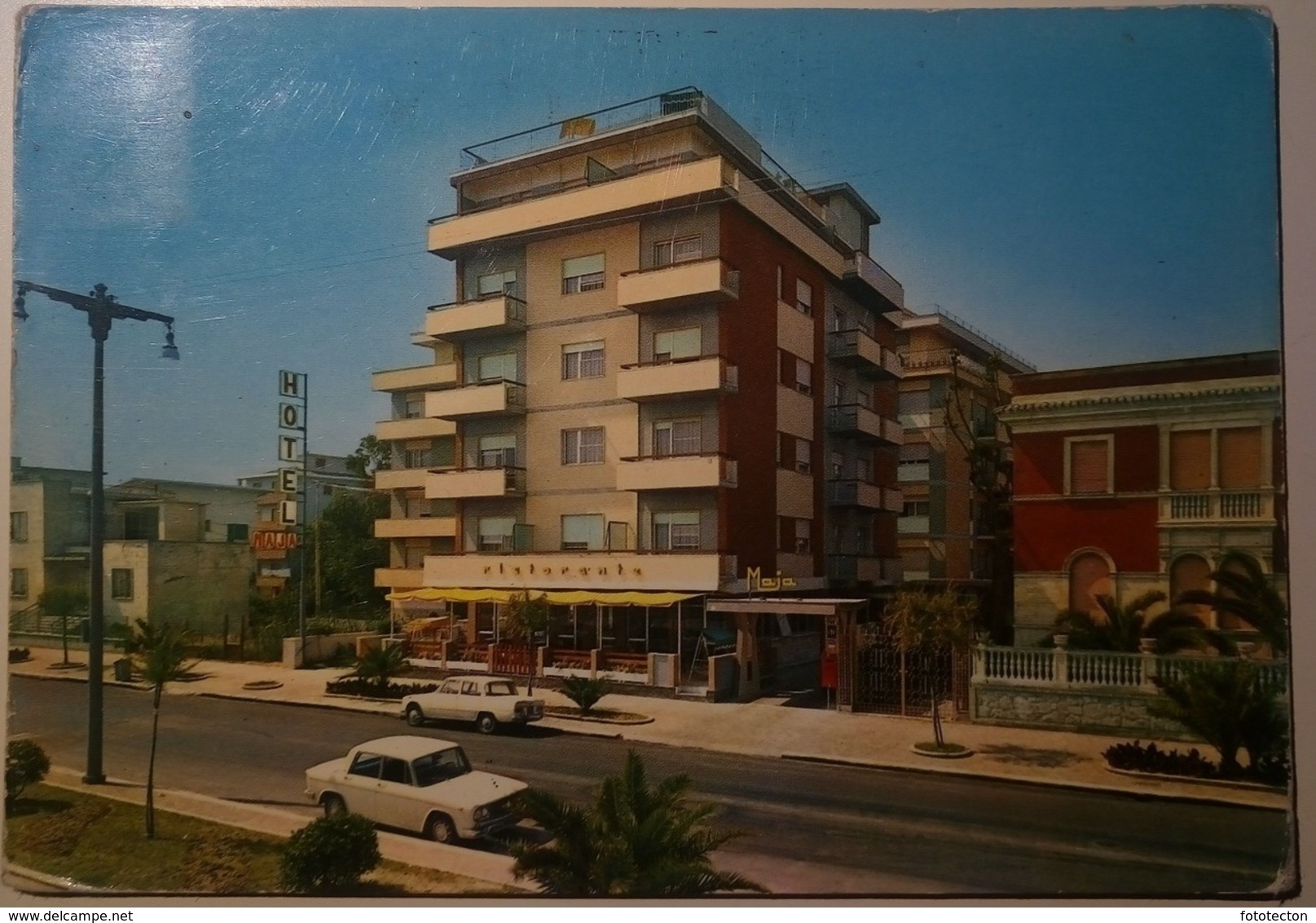 Pescara - Hotel Maja - Viaggiata - 1970 - Auto, Car, Voiture - Pescara