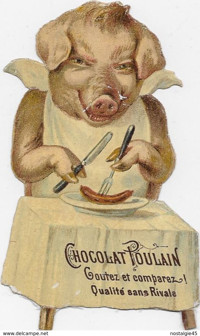 Animal Humanisé Embossé 10.5cm / Porc Attablé Et Assis Mangeant Saucisse  Pour Pub Chocolat POULAIN - Animaux