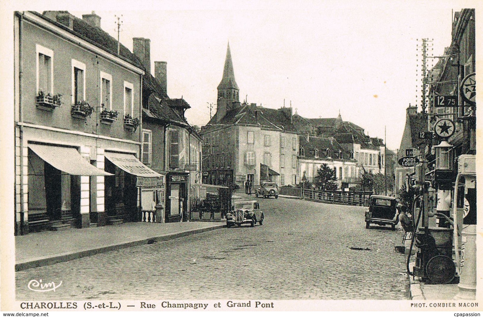 CHAROLLES  - 71-  -cpsm  Rue Champagny Et Grand Pont Autos -Pompe à Essence -Commerce - Charolles