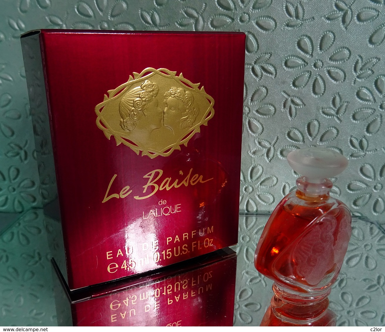 Miniature De Parfum "LE BAISER  " De LALIQUE Eau De Parfum 4,5 Ml Avec Sa Boîte - Miniatures Femmes (avec Boite)