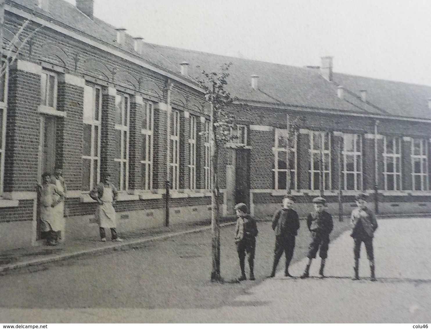 1912 CP Monceau-sur-Sambre N° 31 Ecole Des Filles Centre Edit F. Delrot-Crepin - Charleroi